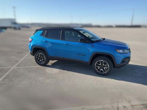 New 2026 Jeep Compass Trailhawk image 15