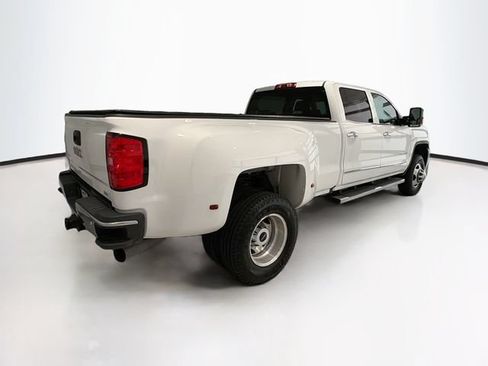 Used 2019 GMC Sierra 3500 SLT w/ Duramax Plus Package AWD/4WD image 7