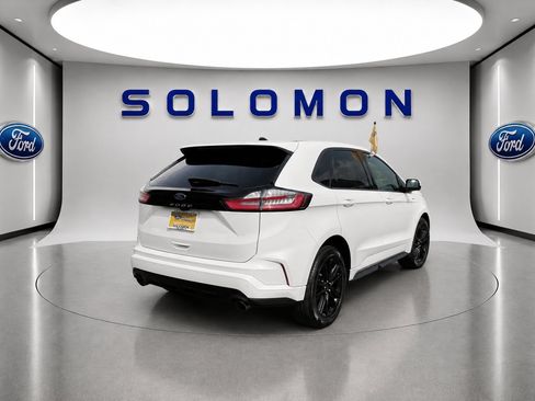 Used 2021 Ford Edge ST-Line AWD/4WD image 5