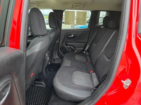 Used 2020 Jeep Renegade Trailhawk w/ Cold Weather Group image 29