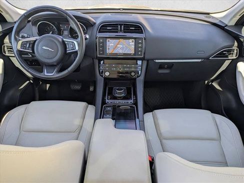 Used 2018 Jaguar F-PACE Prestige AWD/4WD image 13