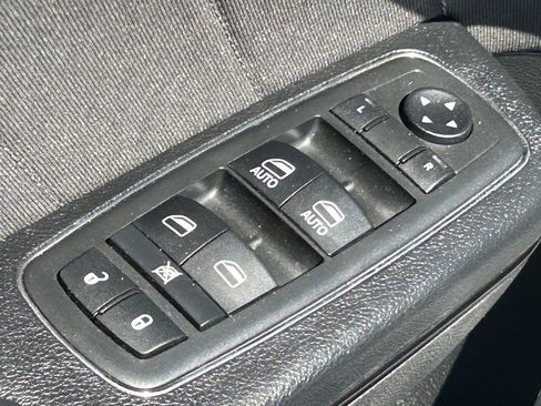 Used 2019 Dodge Charger SXT w/ Blacktop Package RWD image 25