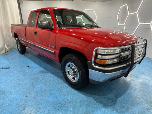 Used 1999 Chevrolet Silverado 2500 2WD Extended Cab w/ Exterior Appearance Pkg image 56