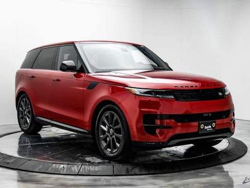 Used 2024 Land Rover Range Rover Sport SE image 16