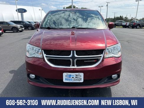 Used 2020 Dodge Grand Caravan SXT FWD image 8