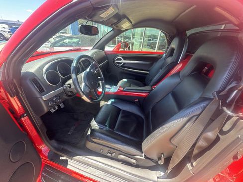 Used 2005 Chevrolet SSR w/ Preferred Equipment Group RWD image 9