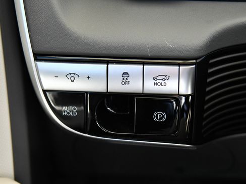 Used 2024 Hyundai Ioniq 5 SEL RWD image 35