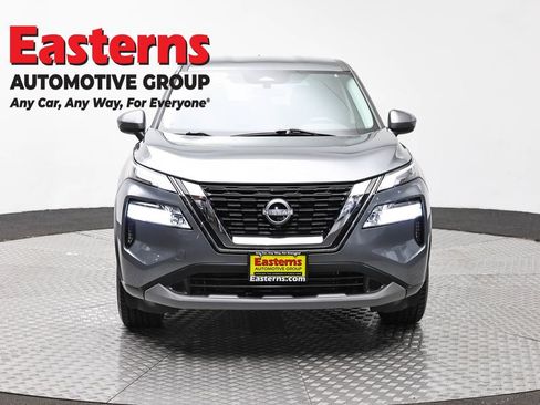 Used 2023 Nissan Rogue SV AWD/4WD image 2