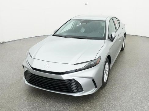 New 2026 Toyota Camry LE image 5