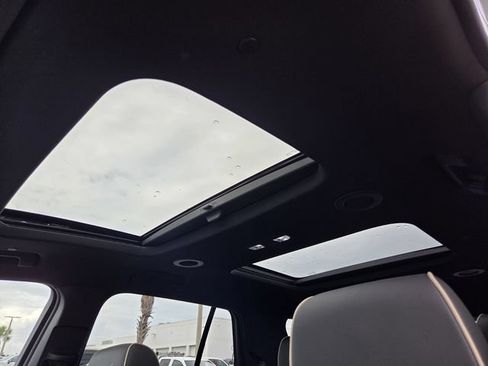 Certified 2023 Chevrolet Traverse Premier w/ Redline Edition FWD image 20