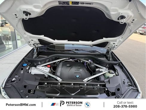 New 2026 BMW X5 xDrive50e w/ Premium Package AWD/4WD image 32