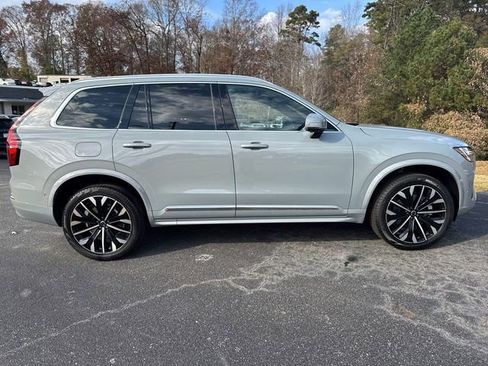 Used 2026 Volvo XC90 B5 Plus w/ Protection Package Premier image 7