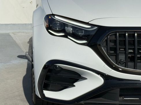 New 2026 Mercedes-Benz E 53 AMG e 4MATIC Sedan image 5