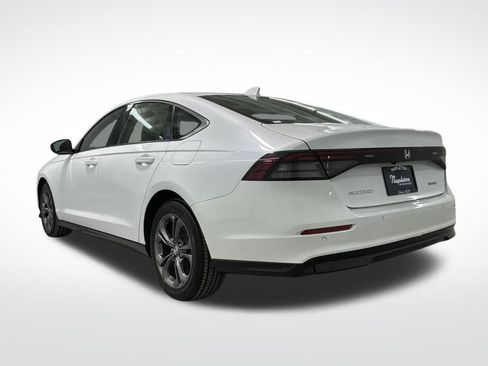 Used 2023 Honda Accord EX-L image 2