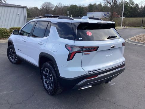 New 2026 Chevrolet Equinox ACTIV w/ Convenience Package III AWD/4WD image 2