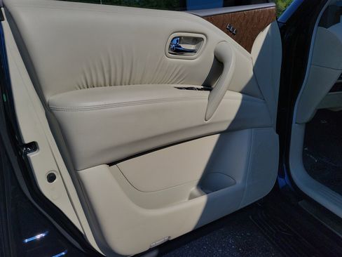 Used 2017 INFINITI QX80 2WD w/ Driver Assistance Package image 23