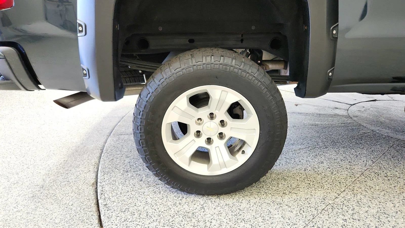 Used 2017 Chevrolet Silverado 1500 LTZ Z71 AWD/4WD image 13