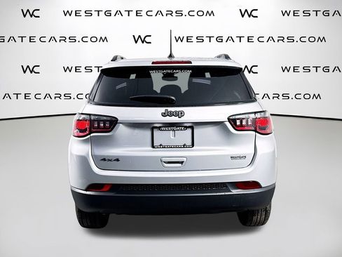 New 2025 Jeep Compass Latitude w/ Sun & Sound Group image 7