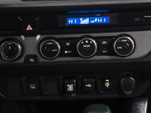 Used 2023 Toyota Tacoma TRD Off-Road AWD/4WD image 21