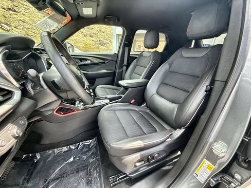 Used 2023 Chevrolet TrailBlazer RS w/ Convenience Package FWD image 10