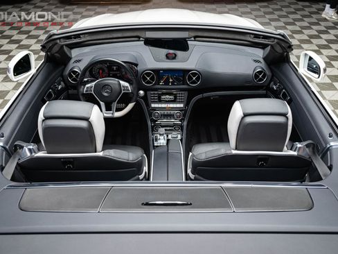 Used 2015 Mercedes-Benz SL 550 image 87