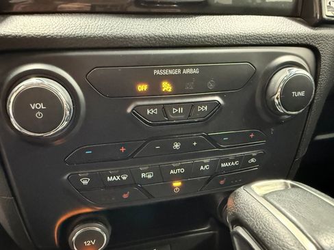 Used 2021 Ford Ranger Lariat w/ Trailer Tow Package image 16