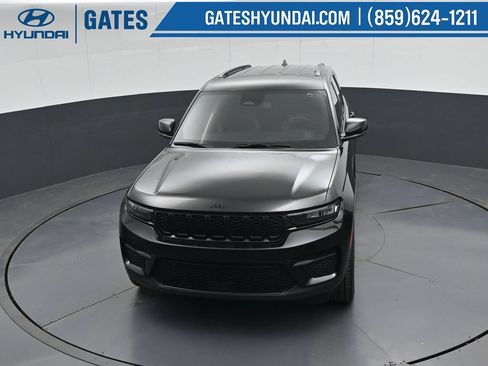 Used 2023 Jeep Grand Cherokee Altitude AWD/4WD image 54