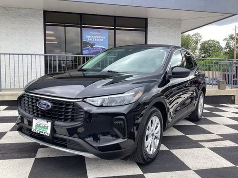 Used 2024 Ford Escape Active FWD image 1