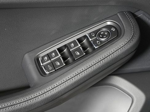 New 2026 Porsche Macan S image 15