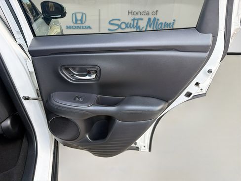 Certified 2023 Honda HR-V LX image 29