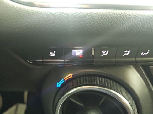 Used 2023 Chevrolet Blazer LT w/ Convenience Package image 12