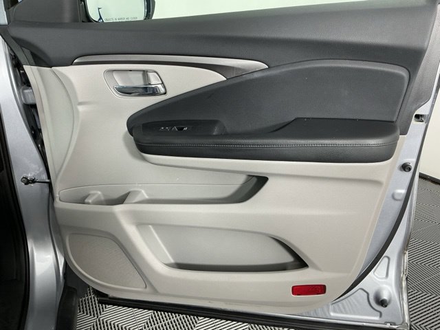 Used 2018 Honda Pilot EX-L image 12