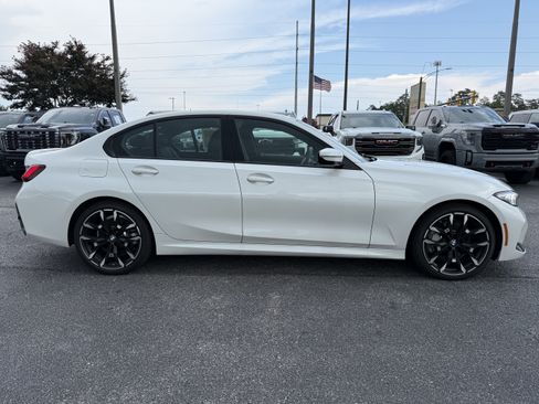 Used 2026 BMW 330i xDrive Sedan w/ M Sport Package AWD/4WD image 11