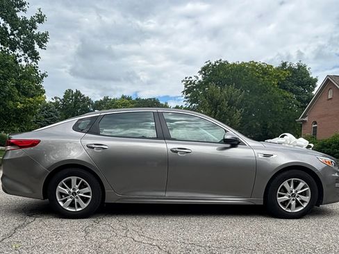 Used 2018 Kia Optima LX FWD image 5