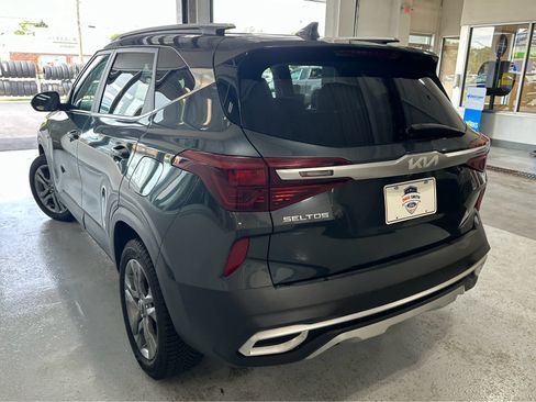 Used 2023 Kia Seltos S w/ Navigation Package AWD/4WD image 7