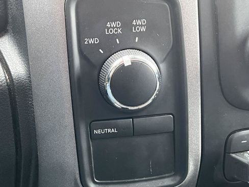 Used 2016 RAM 2500 Tradesman w/ Chrome Appearance Group AWD/4WD image 23