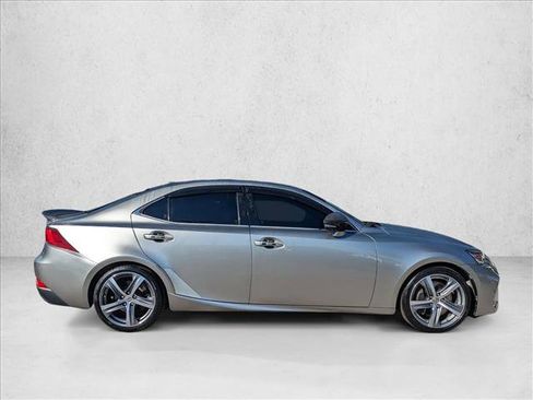 Used 2017 Lexus IS 300 AWD image 4
