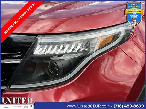 Used 2013 Ford Explorer XLT AWD/4WD image 6