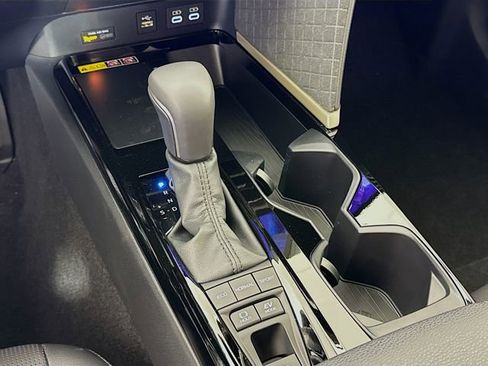 New 2026 Toyota Camry XLE AWD/4WD image 15