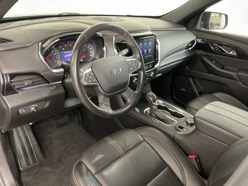 Used 2022 Chevrolet Traverse RS image 22