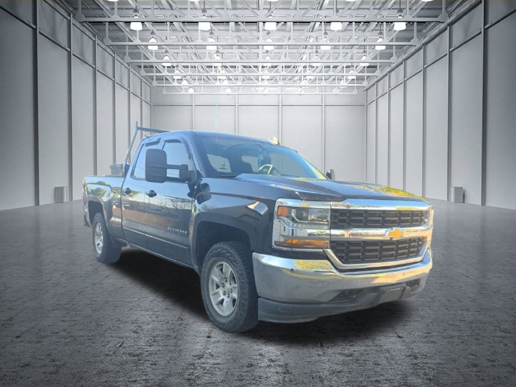 Used 2019 Chevrolet Silverado 1500 LT AWD/4WD image 8