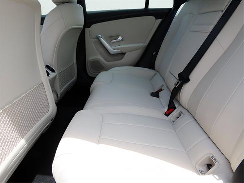 New 2025 Mercedes-Benz CLA 250 4MATIC image 31