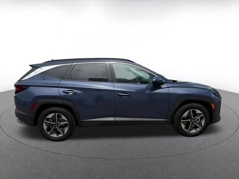 Used 2025 Hyundai Tucson SEL FWD image 16