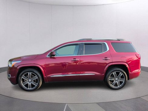 Used 2018 GMC Acadia Denali w/ Technology Package FWD image 2