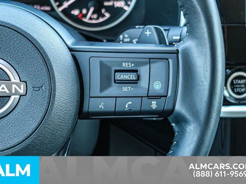 Used 2024 Nissan Pathfinder SV image 35