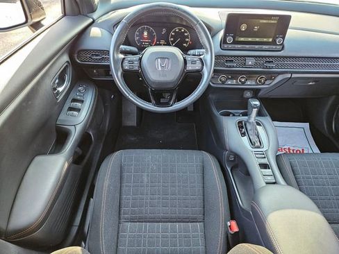 Used 2023 Honda HR-V Sport image 12