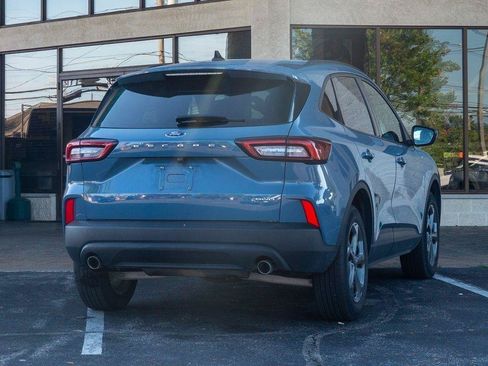 Used 2025 Ford Escape ST-Line Select AWD/4WD image 3