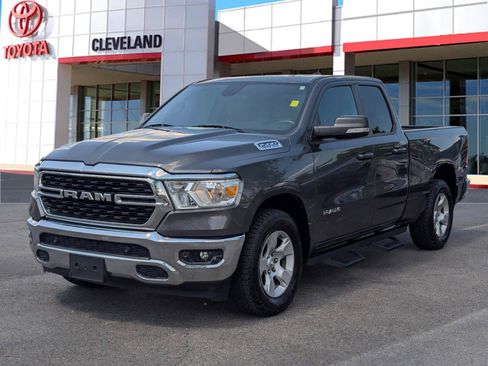 Used 2022 RAM 1500 Big Horn AWD/4WD image 4