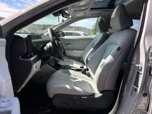 Used 2025 Hyundai Kona Limited image 15