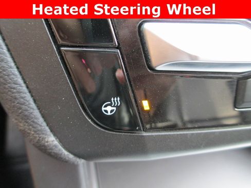 Used 2020 Ford Explorer XLT w/ Equipment Group 202A image 26